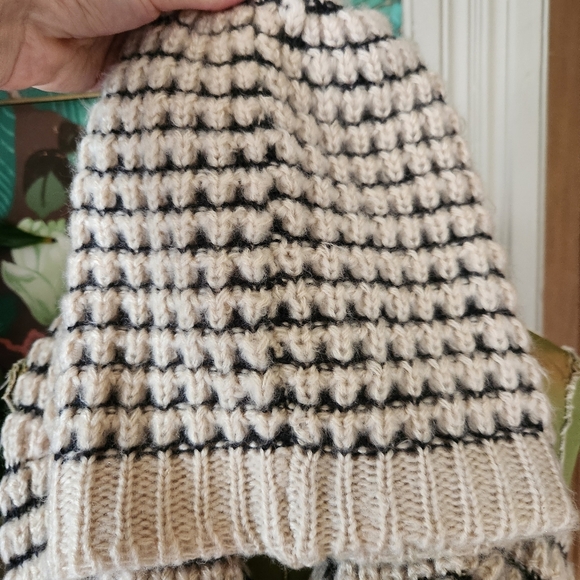 LOFT Knit Matching Neck Warmer & Hat - Picture 2 of 7